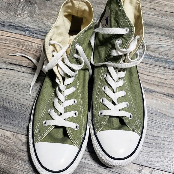 olive green chuck taylors